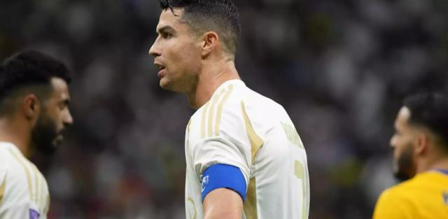 世界杯app下载-C罗“罢赛”是因对沙特公共投资基金厚此薄彼不满？